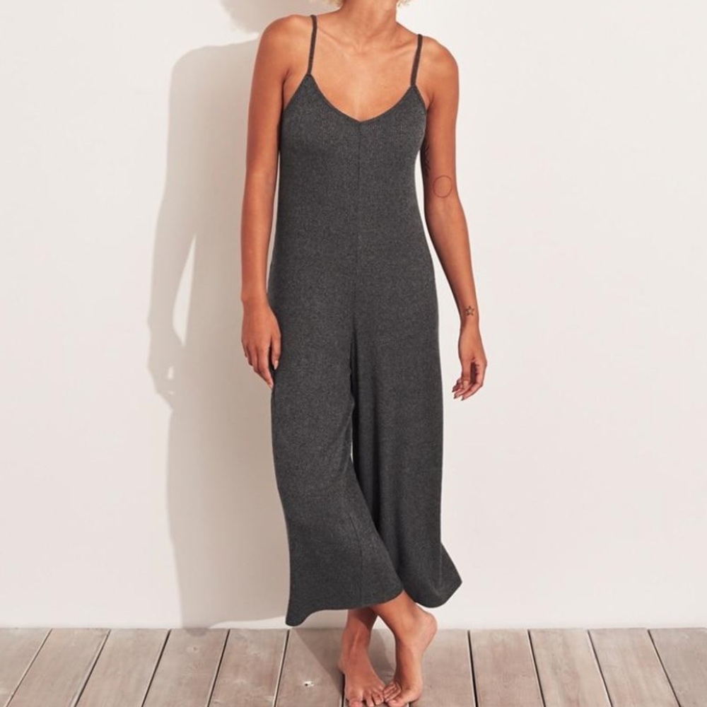 Hollister gilly hicks jumpsuit